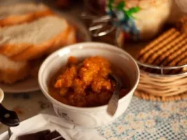 Чай с морошкой
